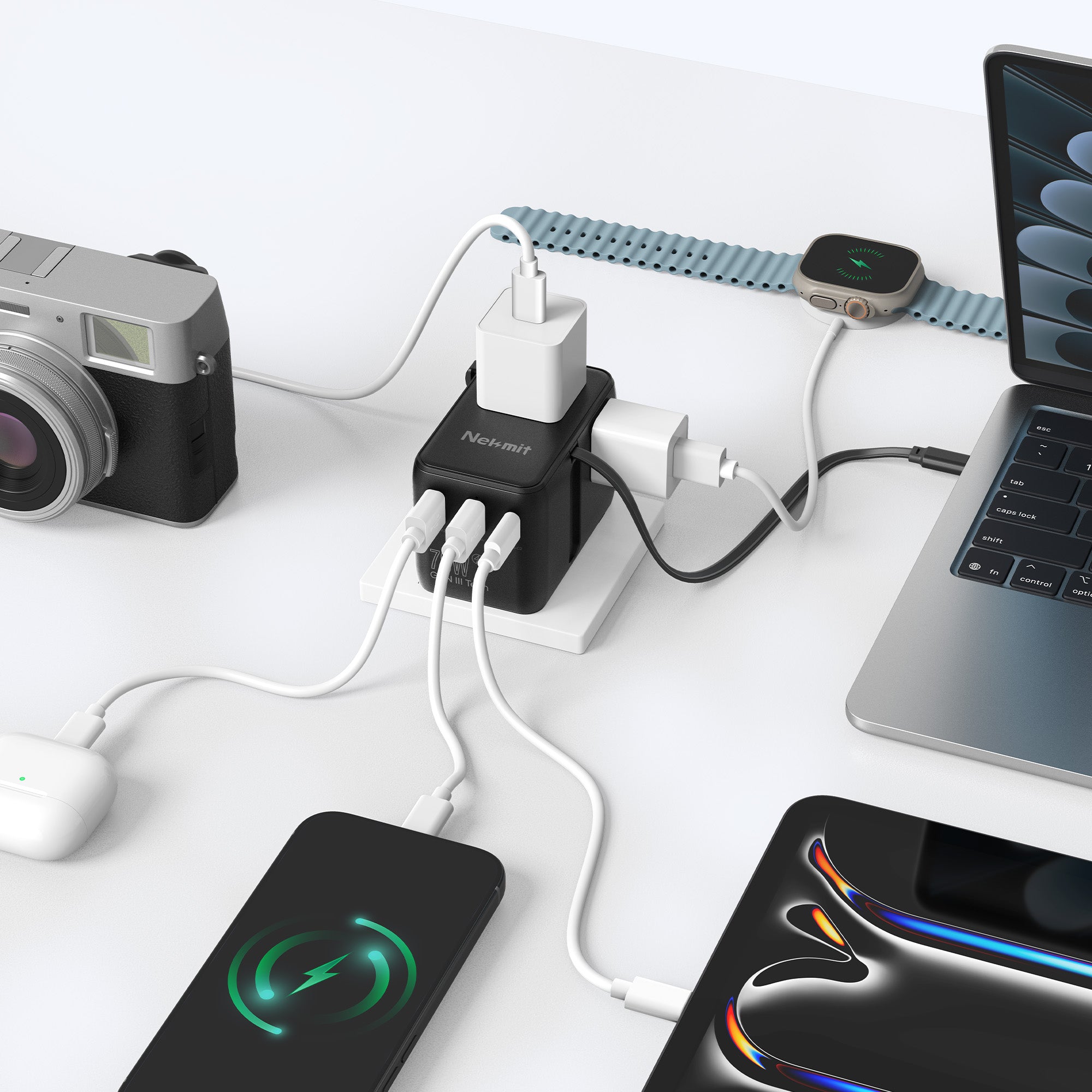 70W Universal Travel Adapter with Retractable Cable Black