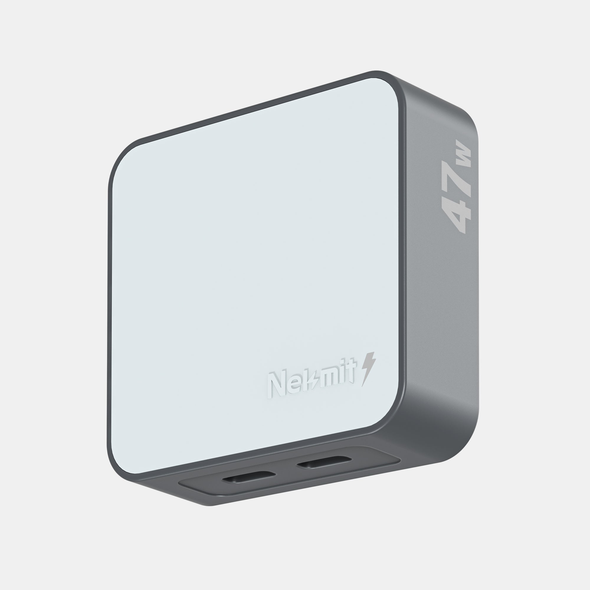 Net-mit power adapter with USB-C and USB-A ports on a light gray background
